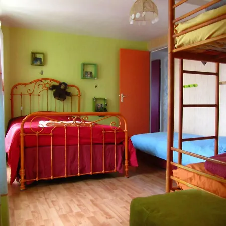 & Atelier Les Murs De Couleurs Dom wakacyjny Cremeaux