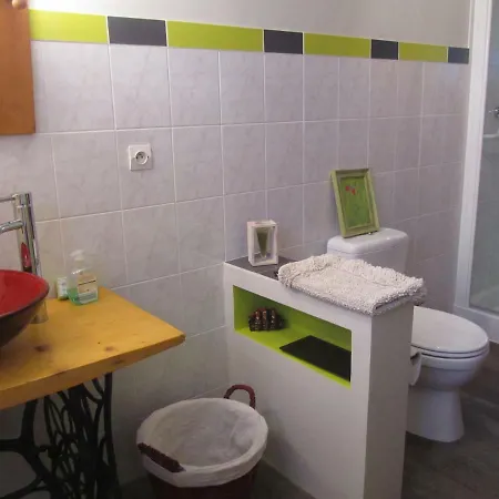 Dom wakacyjny & Atelier Les Murs De Couleurs *